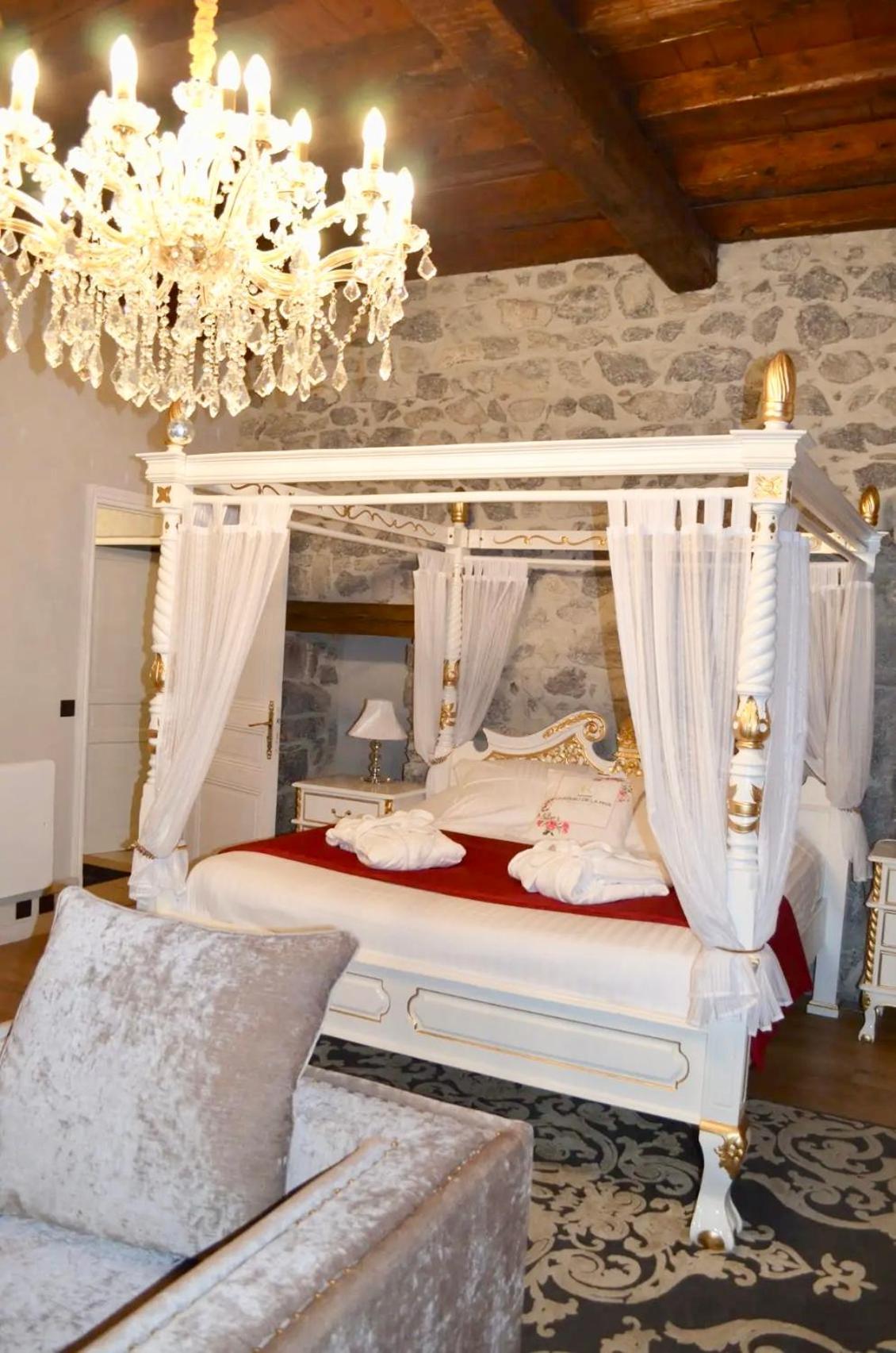 Chateau De La Rive - Suite Prestige - Chambre 2 Personnes Cruet エクステリア 写真