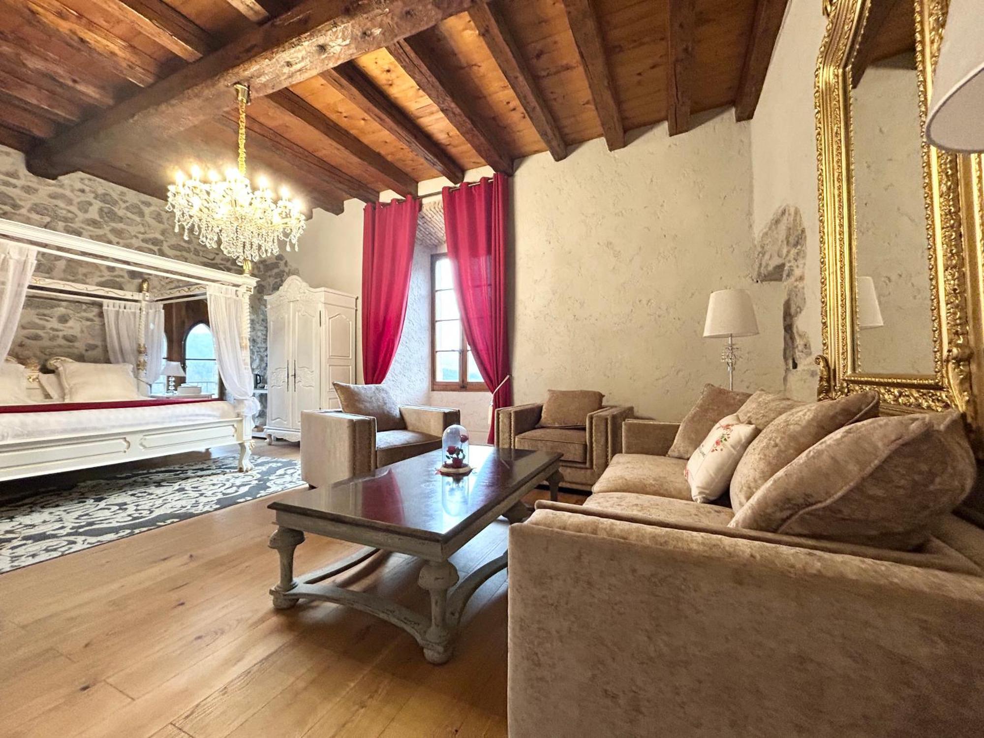 Chateau De La Rive - Suite Prestige - Chambre 2 Personnes Cruet エクステリア 写真